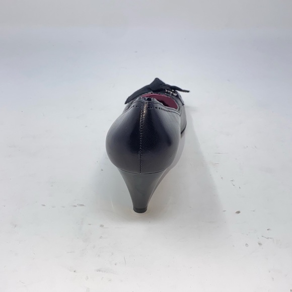 Salvatore Ferragamo VTG Pumps. Never worn. - Picture 4 of 11